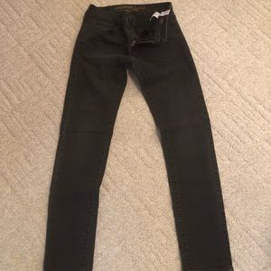 American Eagle skinny jean